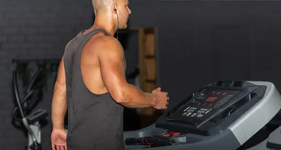 How to Run and Exercise Consistently on a Treadmill